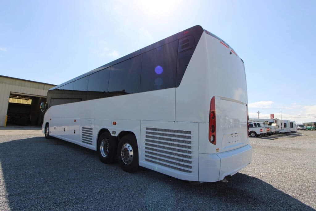 2013 MCI J4500 – VIP Coach - Image 3