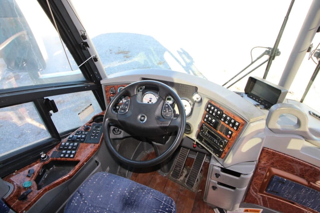 2013 MCI J4500 – VIP Coach - Image 21