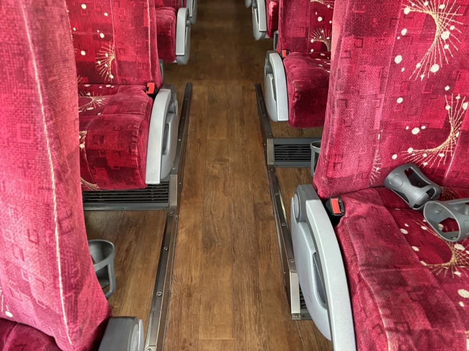 2012 MCI J4500 Motor Coach - Image 3