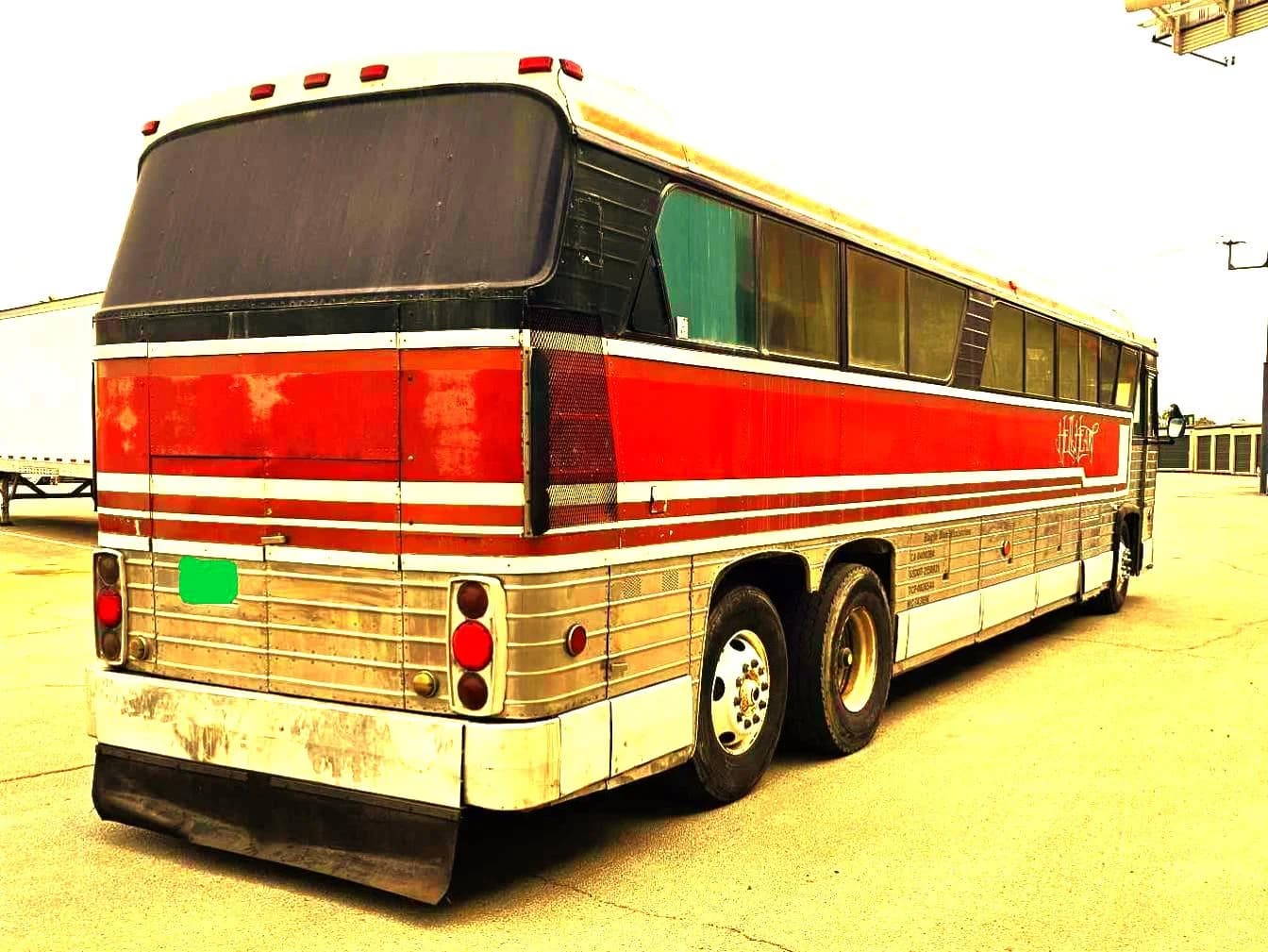 1976 MCI MC-8 Crusader - Image 13