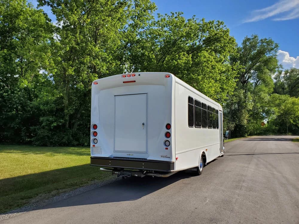 2022 StarTrans Senator II HD Shuttle Bus - Image 3