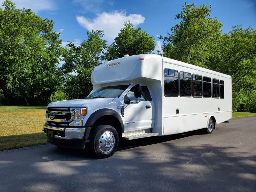 2022 StarTrans Senator II HD Shuttle Bus - Image 6