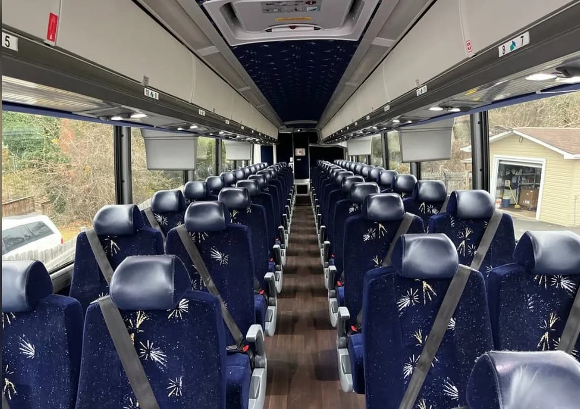 5 2017 MCI J4500 Matching Units - Image 10