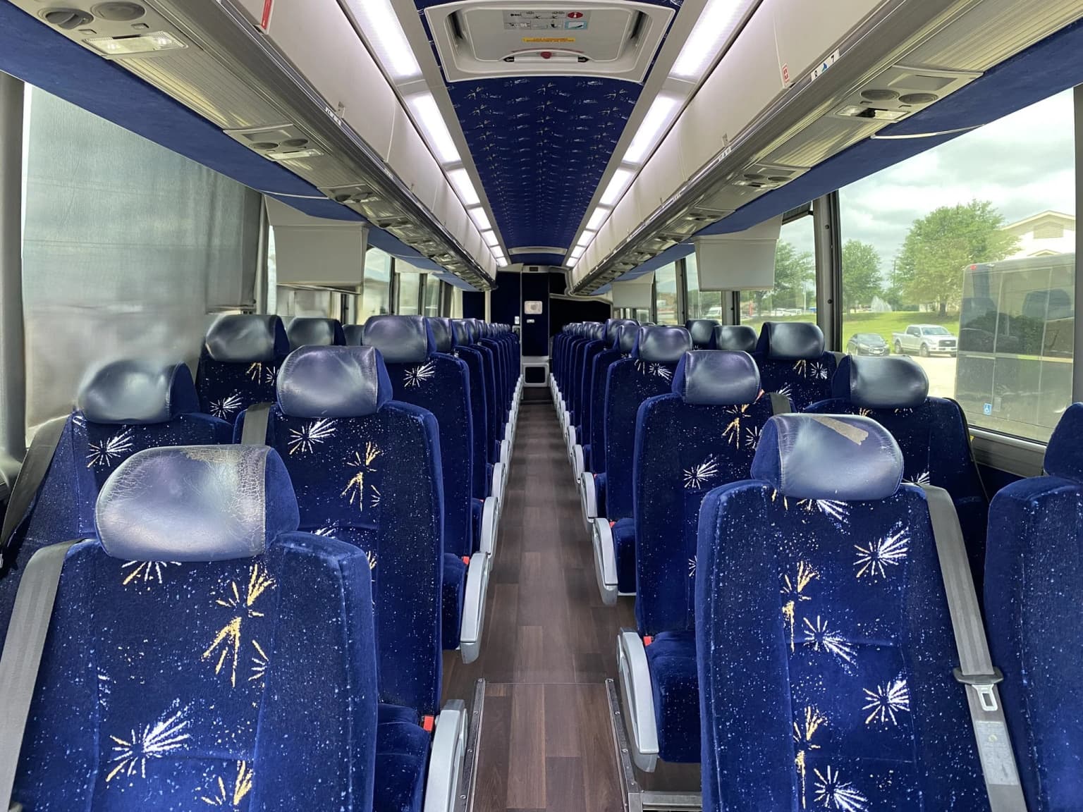 5 2017 MCI J4500 Matching Units - Image 9