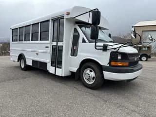 2011 GMC Thomas bus