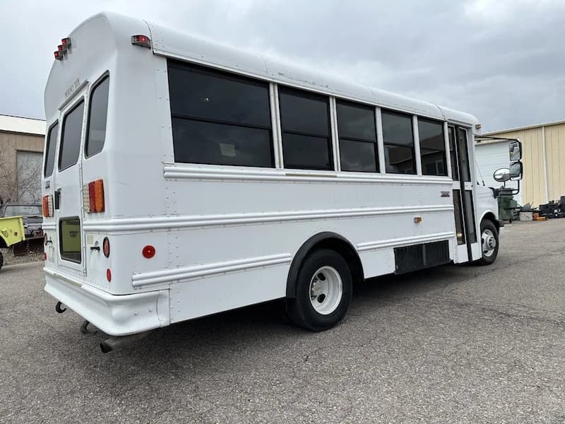 2011 GMC Thomas MFSAB Non-CDL Bus - Image 2