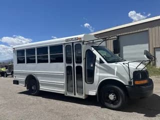 2007 Chevrolet Collins bus