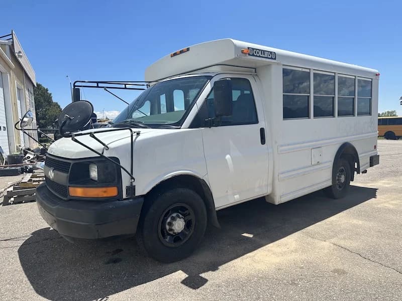 2007 Chevrolet Collins MFSAB Non-CDL Activity Bus - Image 2