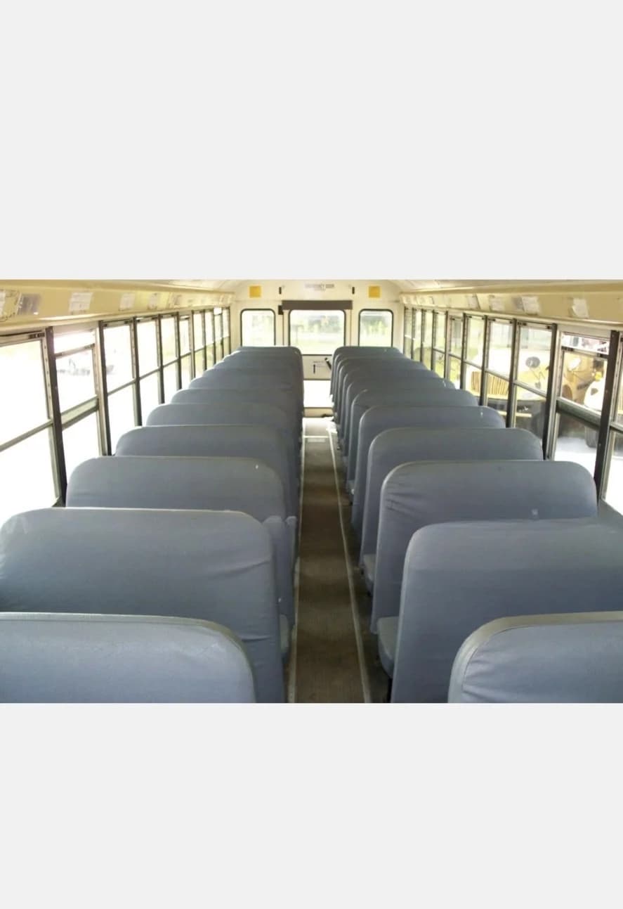 2010 International  3000 IC Bus - Image 2