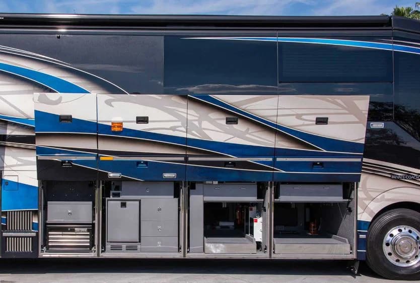 2020 Prevost Elegant Lady Motorcoach - Image 4