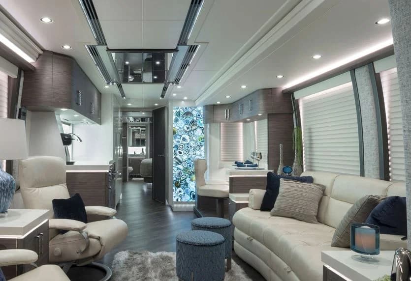 2020 Prevost Elegant Lady Motorcoach - Image 8