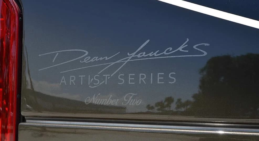 2016 Prevost H3-45 Elegant Lady - Image 2