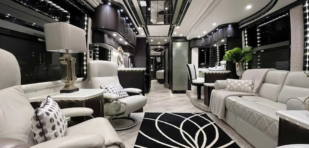 2016 Prevost H3-45 Elegant Lady - Image 6
