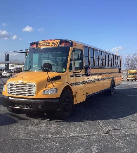 2015 Freightliner Thomas School Bus - Image 1