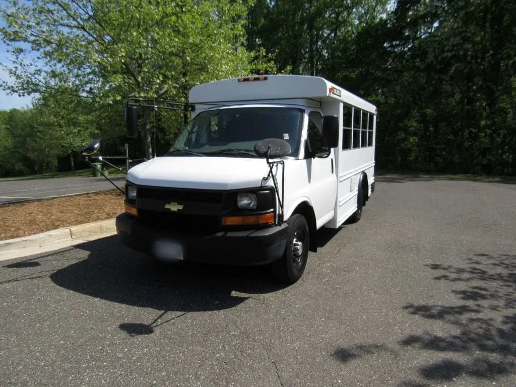 2007 Chevrolet Express Collins A/C Mini Bus - Image 1