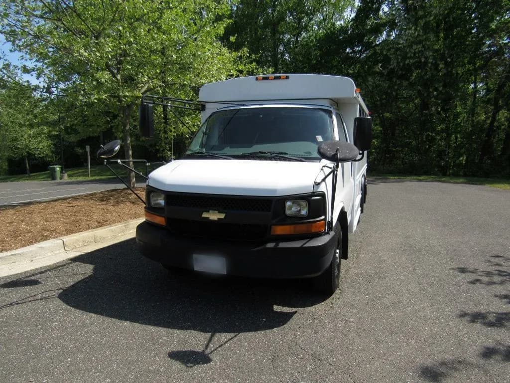2007 Chevrolet Express Collins A/C Mini Bus - Image 17