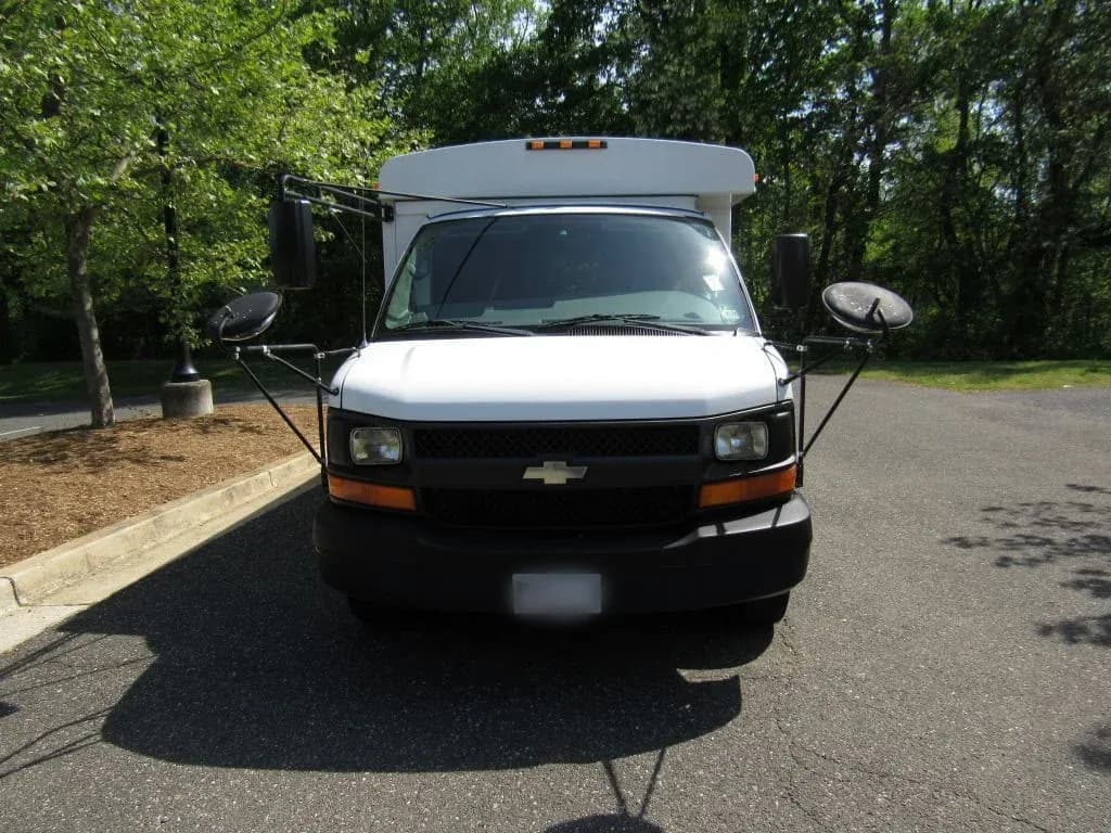 2007 Chevrolet Express Collins A/C Mini Bus - Image 18