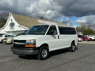 2014 Chevrolet Express LT bus
