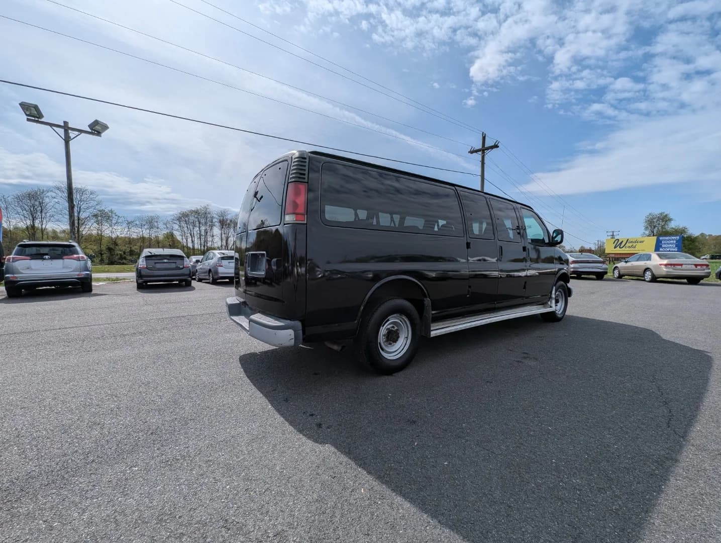 Express G3500 #24415 - Image 3
