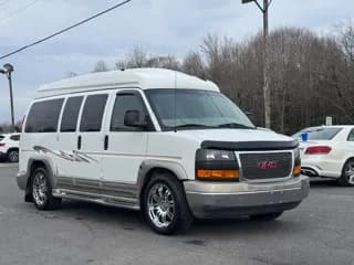 2012 GMC Savana 1500 bus