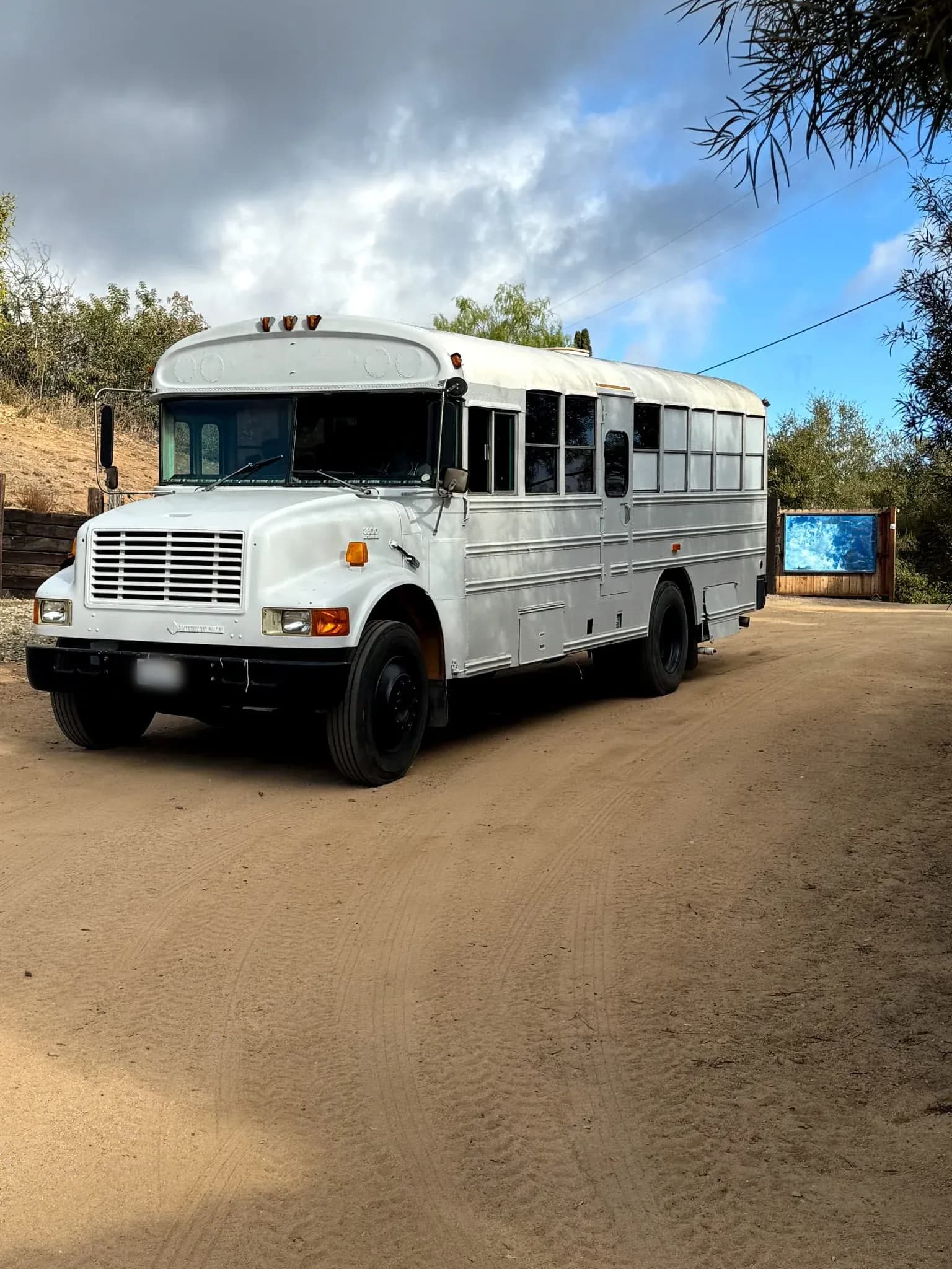 1995 Blue Bird Mid-Size Skoolie Conversion - Image 1