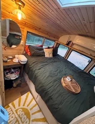 2002 International 4300 Skoolie Conversion - Image 5