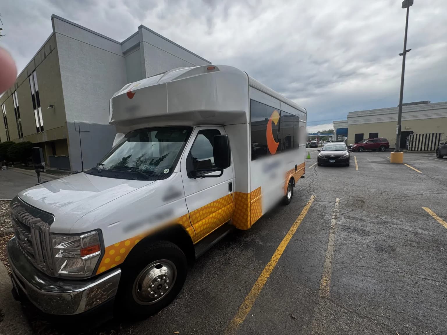 2023 Ford E450 Glaval - Image 5
