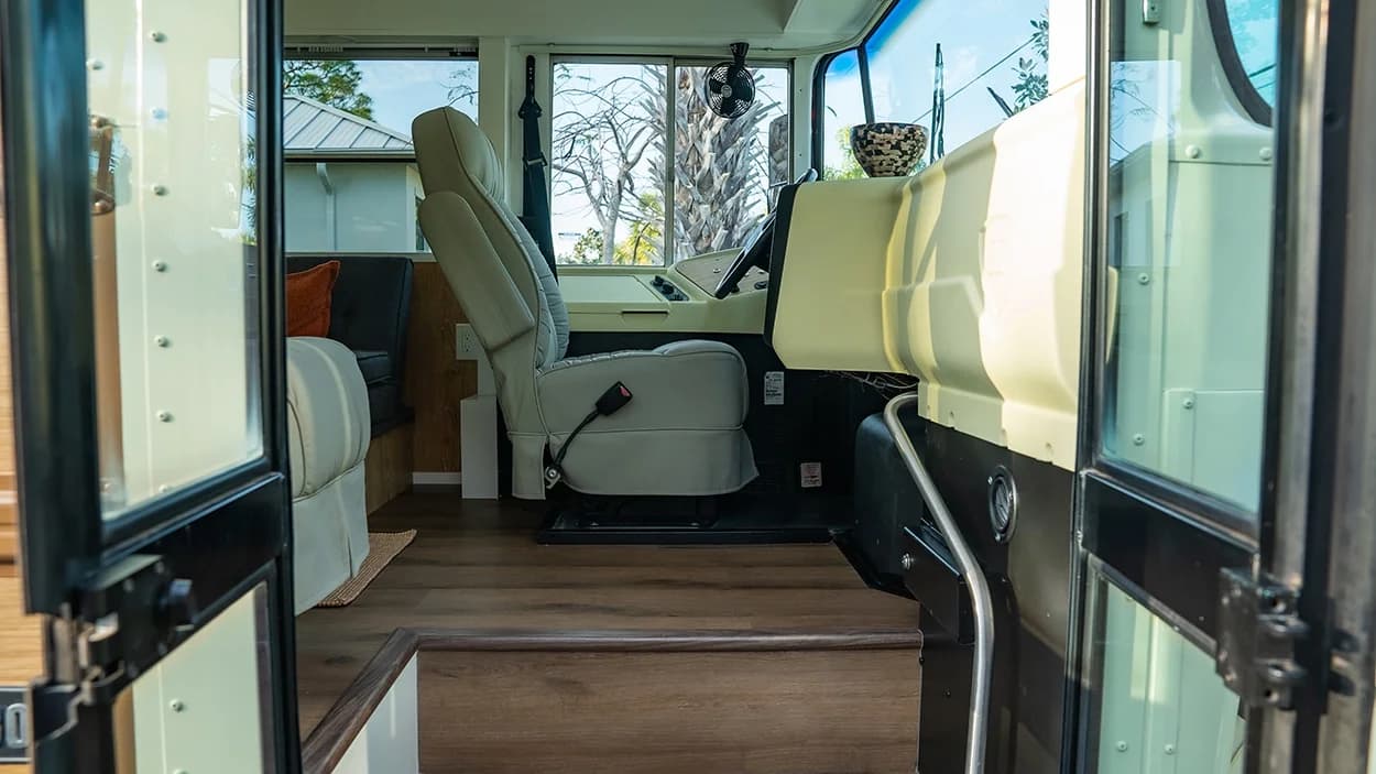 2007 International CE300 Dog Nose Skoolie Conversion - Image 3