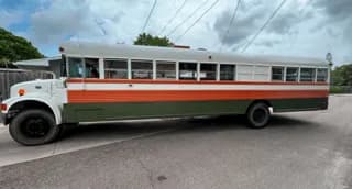 1999 International 3000 bus