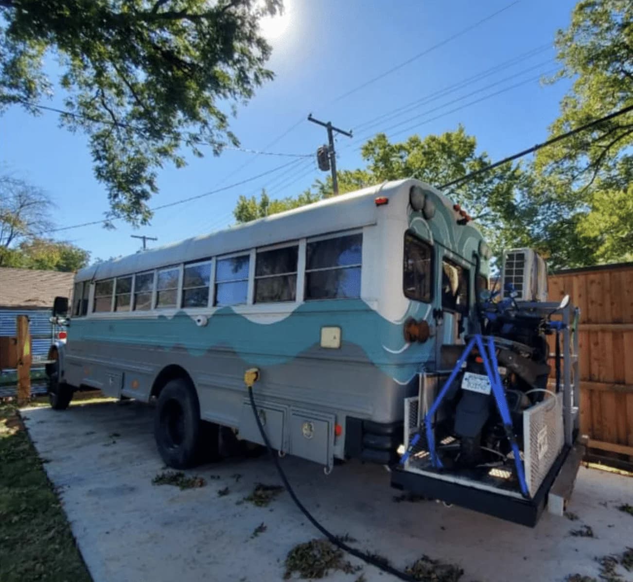 2001 International 3800 Skoolie Conversion - Image 3