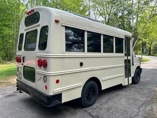 2007 Chevy Express 3500 Skoolie Conversion - Image 2