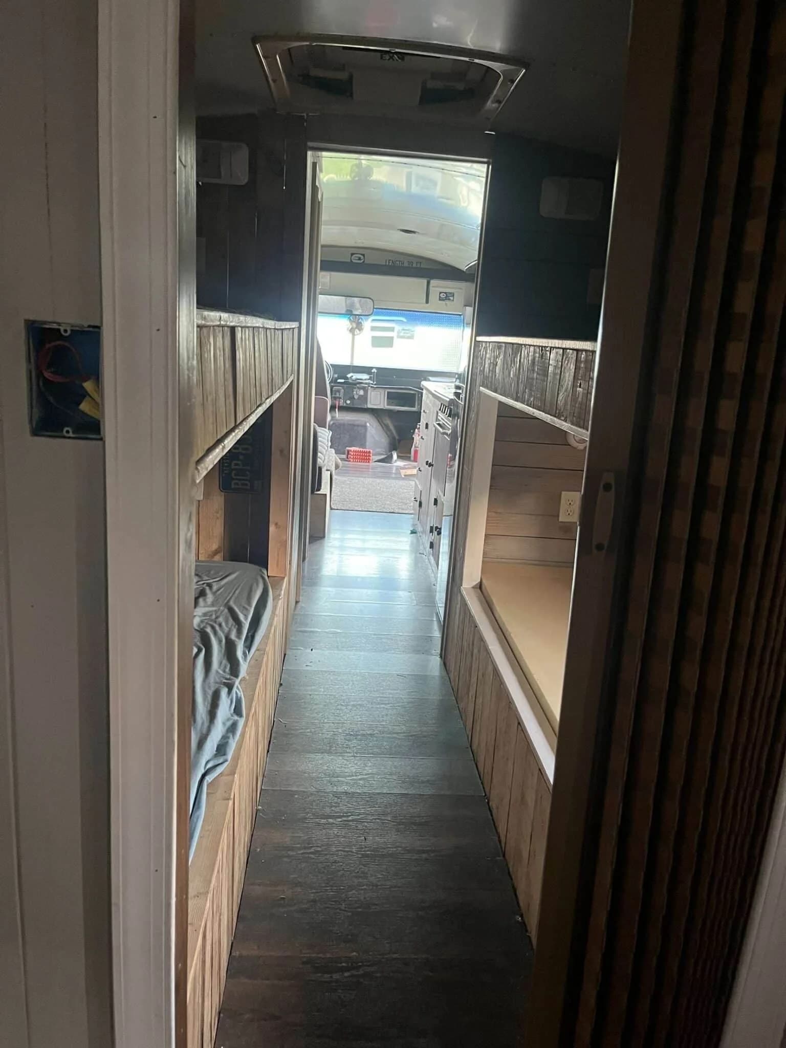2000 International Blue Bird Skoolie Conversion - Image 4