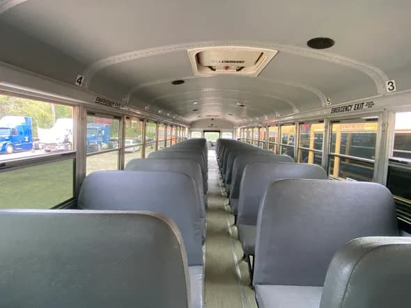 2007 Thomas Flat Nose School Bus - Image 5