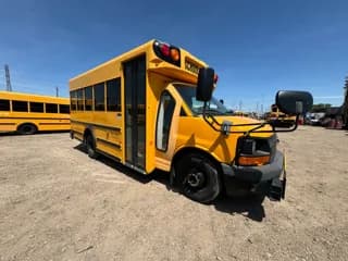 2009 Chevrolet Mini bus