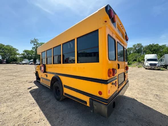 2009 Chevrolet Mini School Bus - Image 3