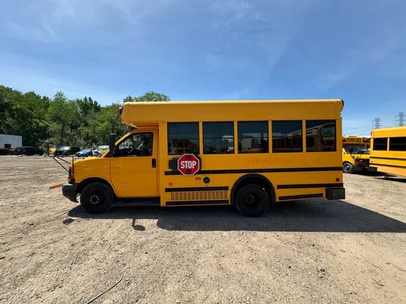 2009 Chevrolet Mini School Bus - Image 5