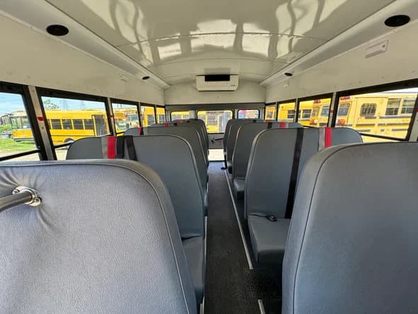 2009 Chevrolet Mini School Bus - Image 6