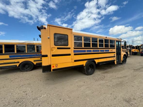 2010 International Dog Nose School Bus - Image 3