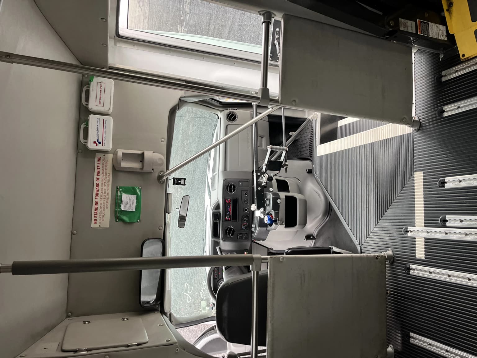 2018 Ford E350 Ford - Image 2