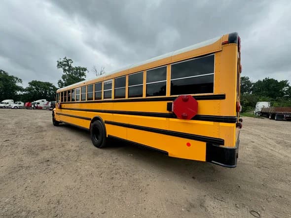 2014 International Dog Nose School Bus - Image 4