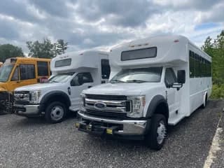 2018 Ford F-550 bus