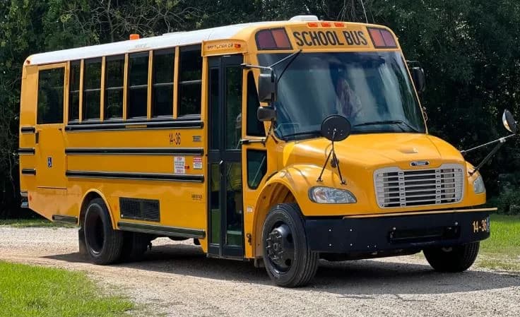 2014 Freightliner Thomas C2 School Bus - Image 1