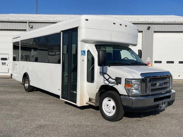 2016 Ford E-450 ADA Shuttle - Image 1