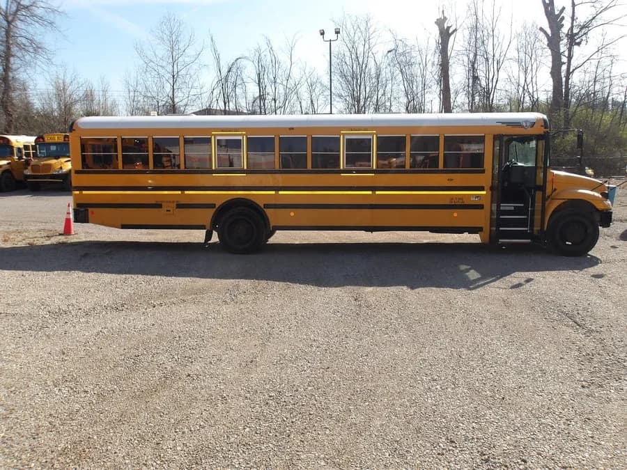 2010 Blue Bird Type D School Bus - Image 4