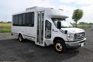 2011 Ford E450 bus