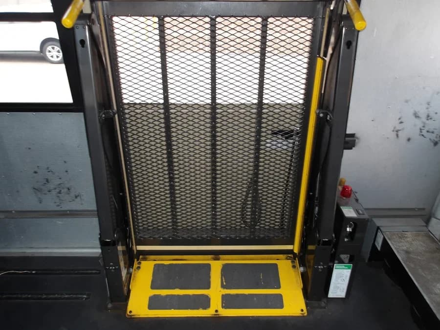 2012 Freightliner Thomas ADA School Bus - Image 11