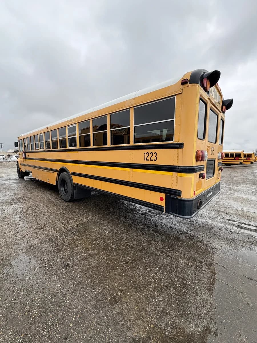 2013 IC CE School Bus - Image 4