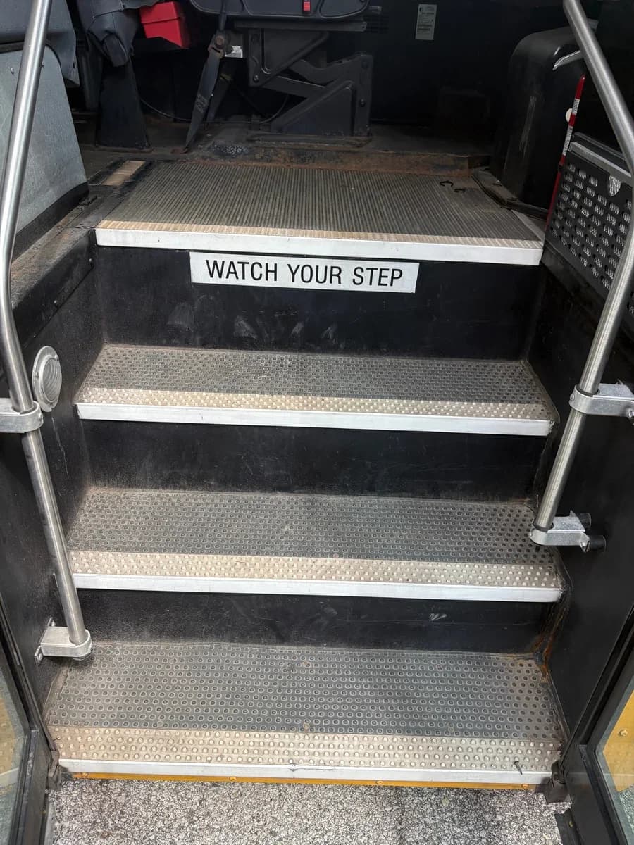 2013 IC CE ADA School Bus - Image 10