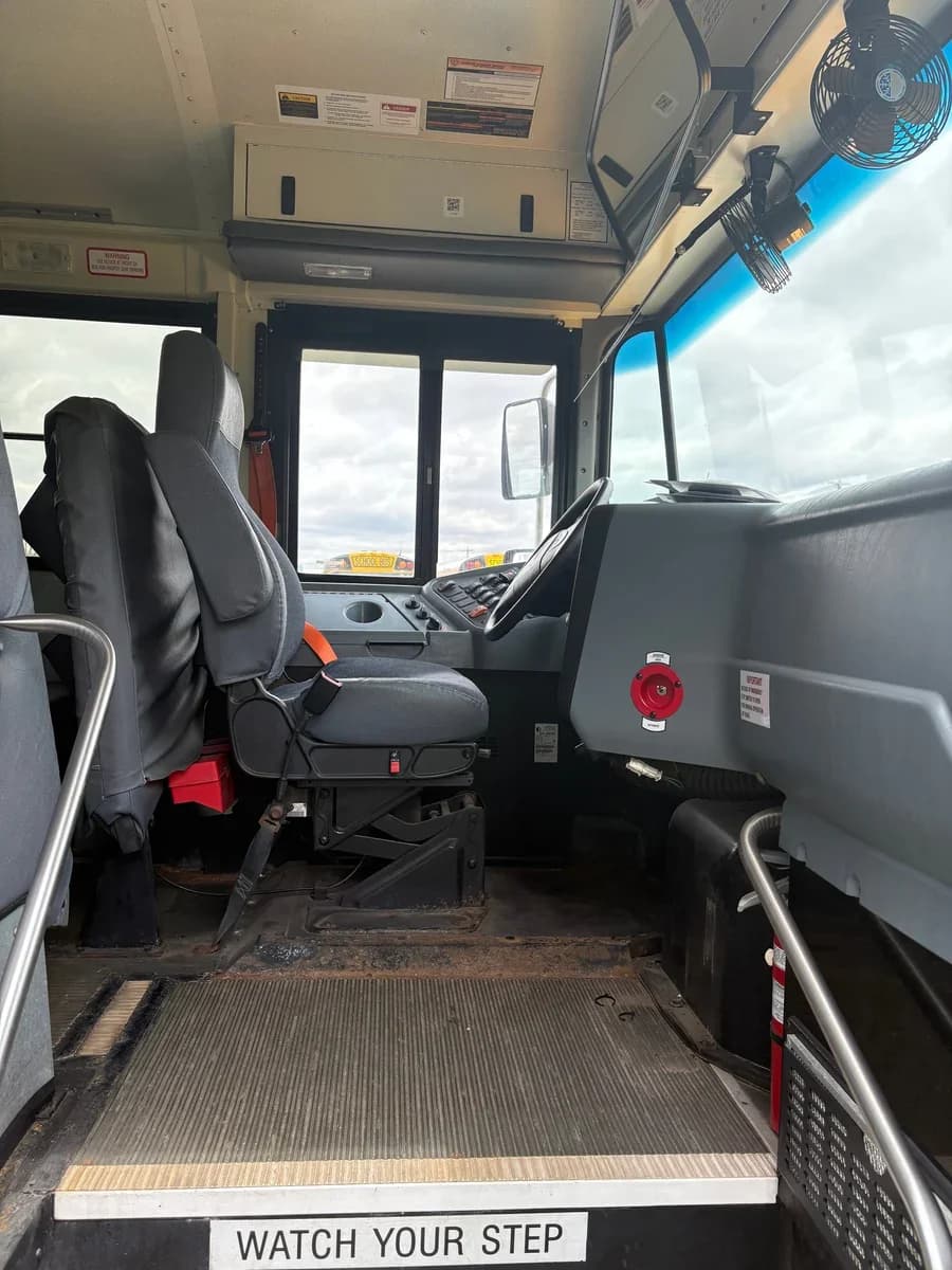 2013 IC CE ADA School Bus - Image 11