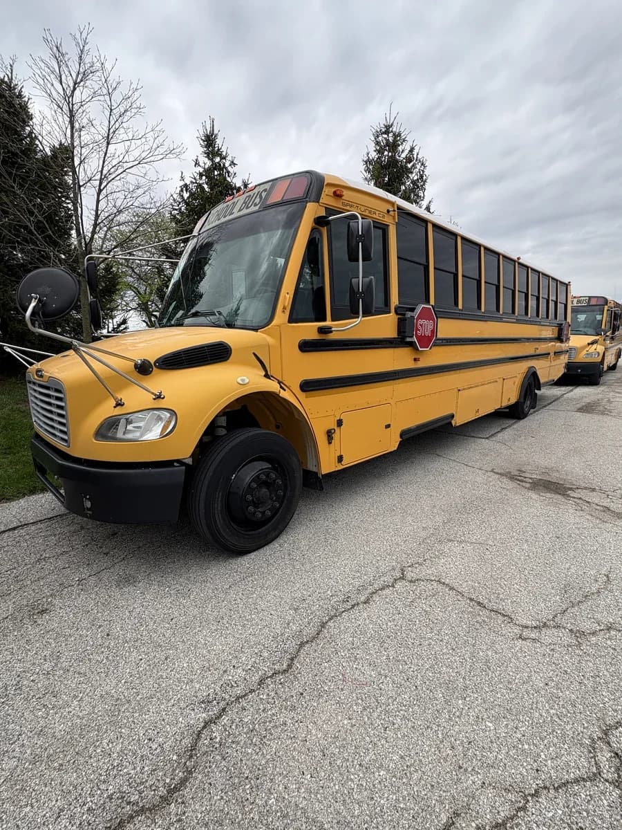 2013 Freightliner Thomas School Bus - Image 4